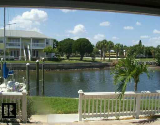 4712 COQUINA KEY DRIVE SE UNIT c ST. PETERSBURG, FL 33705