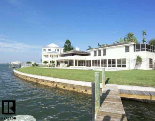 56 Pine CIRCLE N Belleair, FL 33756