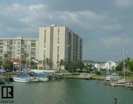 255 Dolphin POINT UNIT 311 Clearwater, FL 33767