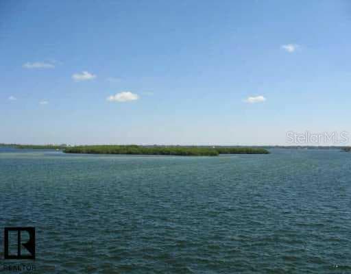 1 Key Capri E UNIT 213 Treasure Island, FL 33706