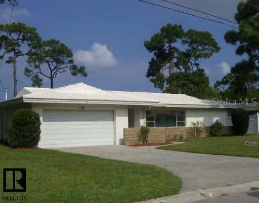 1714 Cypress AVENUE Belleair, FL 33756
