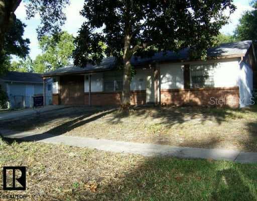 911 Peninsula ROAD Tarpon Springs, FL 34689
