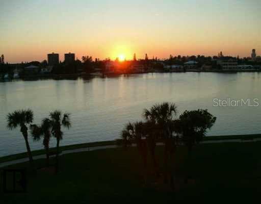 7902 Sailboat Key UNIT 601 South Pasadena, FL 33707