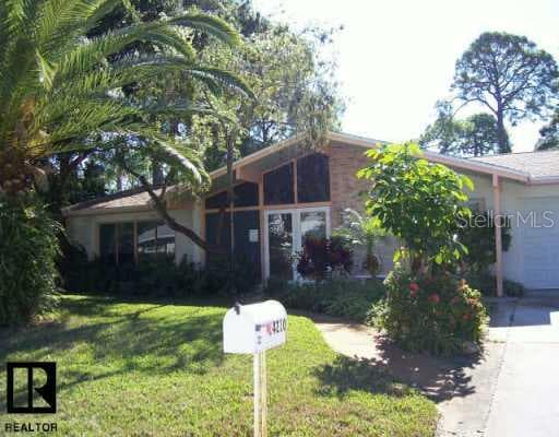 14210 85th AVENUE Seminole, FL 33776