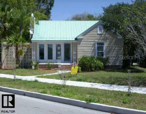 109 Spring BOULEVARD Tarpon Springs, FL 34689