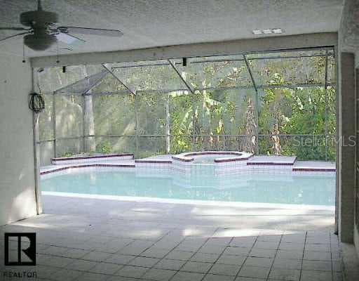 381 Waterford CIRCLE W Tarpon Springs, FL 34688
