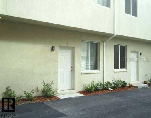 519 4th AVENUE S UNIT 7 St Petersburg, FL 33701
