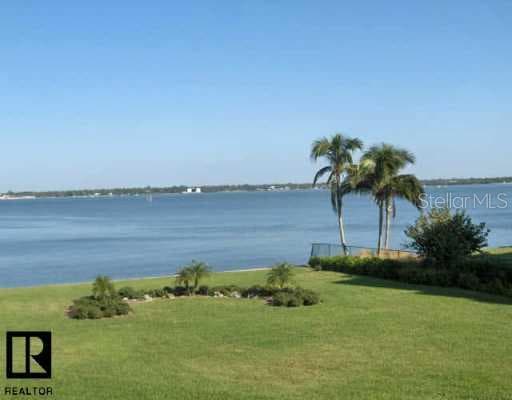 6145 Sun BOULEVARD UNIT 301 St Petersburg, FL 33715