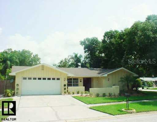 101 Chestnut CIRCLE Safety Harbor, FL 34695