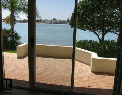 6085 Bahia Del Mar CIRCLE UNIT 168 St Petersburg, FL 33715