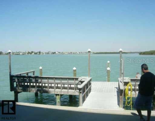 280 126th AVENUE UNIT 207 Treasure Island, FL 33706