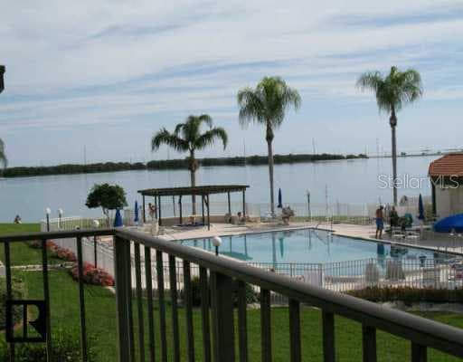 6291 Bahia Del Mar CIRCLE UNIT 216 St Petersburg, FL 33715