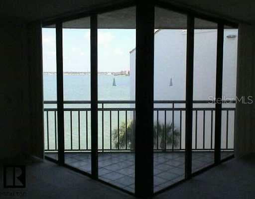5505 La Puerta Del Sol BOULEVARD UNIT 428 St Petersburg, FL 33715