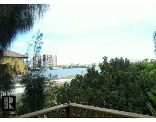 17708 1st STREET E Redington Shores, FL 33708