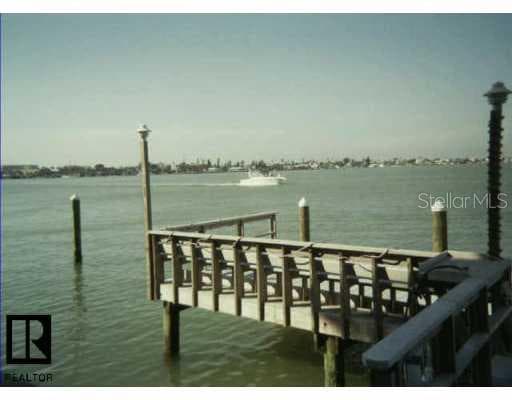 280 126th AVENUE E UNIT 105 Treasure Island, FL 33706