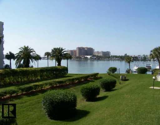 650 ISLAND WAY UNIT 208 CLEARWATER, FL 33767
