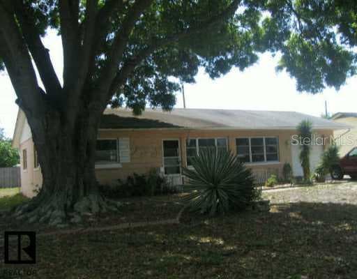 6734 36 AVENUE N St. Petersburg, FL 33710