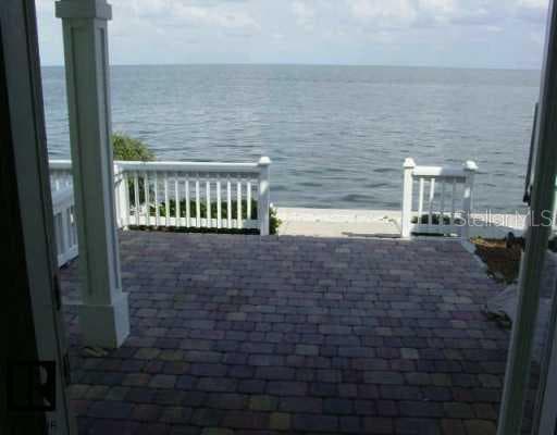 5050 Coquina Key DRIVE SE ST PETERSBURG, FL 33705