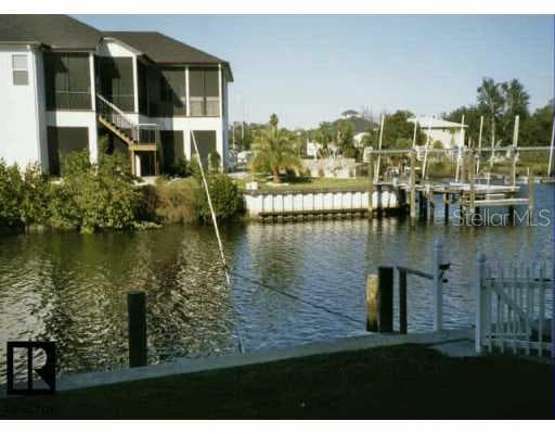 383 Moorings Cove DRIVE Tarpon Springs, FL 34689