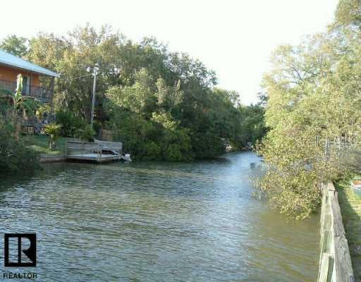 7404 Bay DRIVE Tampa, FL 33635