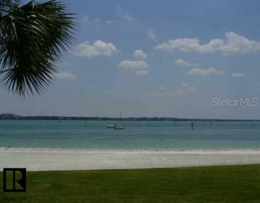 865 Gulfview BOULEVARD UNIT 201 Clearwater, FL 33767