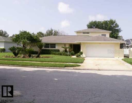 8958 Saint Andrews DRIVE Seminole, FL 33777