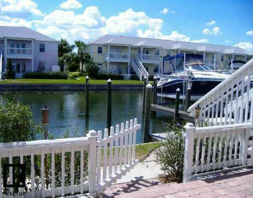 4827 Coquina Key DRIVE SE UNIT A St Petersburg, FL 33705
