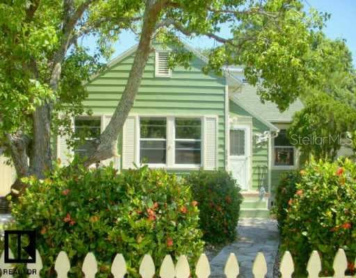 125 22nd AVENUE S St Petersburg, FL 33705