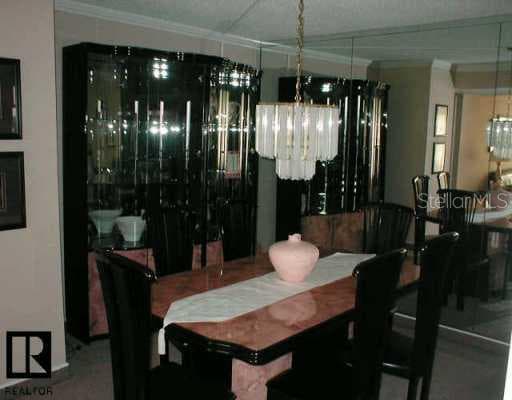 1 Key Capri DRIVE UNIT 701 W Treasure Island, FL 33706