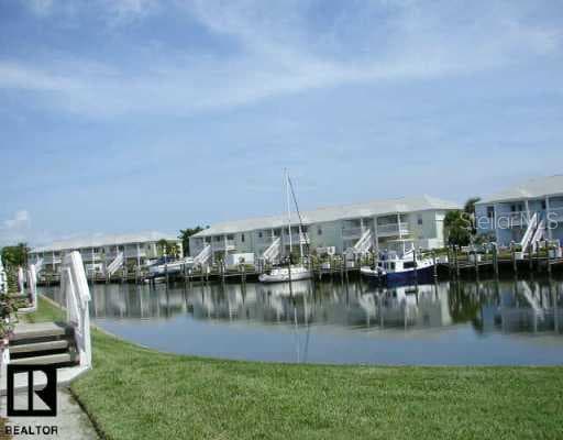 5190 SALMON DRIVE ST PETERSBURG, FL 33705