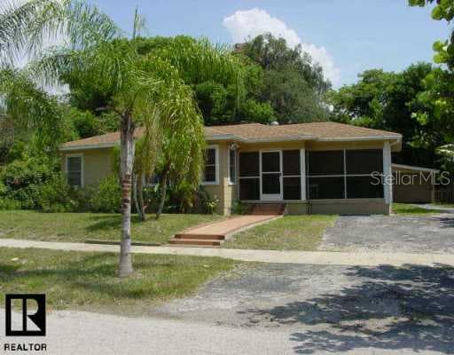 1207 Sedeeva CIRCLE Clearwater, FL 33755