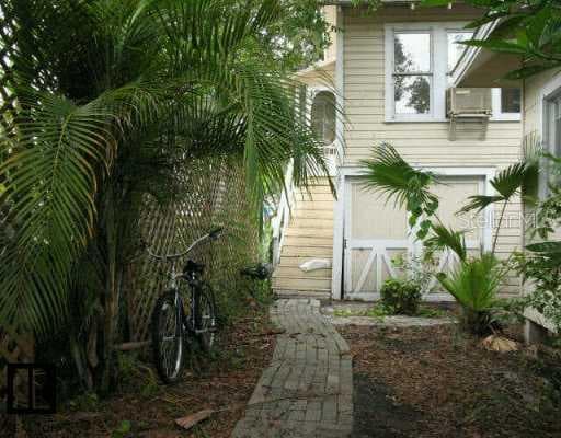 208 Vine AVENUE UNIT S Clearwater, FL 33755