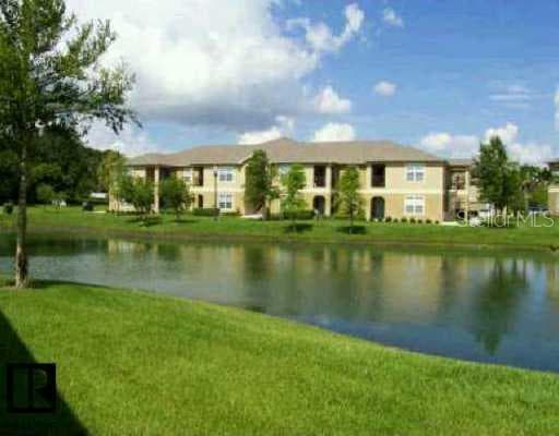 36137 Lake Chase BOULEVARD UNIT 202 Zephyrhills, FL 33541