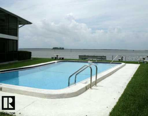 2570 Gary CIRCLE UNIT B5 Dunedin, FL 34698