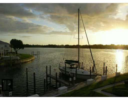 4835 Cobia DRIVE SE UNIT D St Petersburg, FL 33705