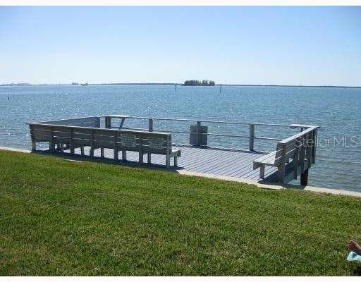 2570 Gary CIRCLE UNIT 7 Dunedin, FL 34698