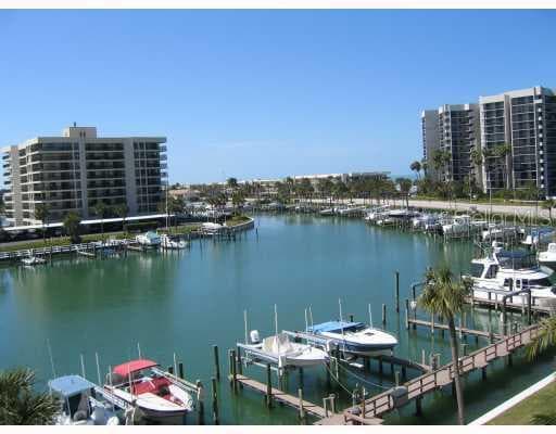1621 Gulf BOULEVARD UNIT 403 Clearwater, FL 33767