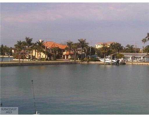 11315 3rd STREET E Treasure Island, FL 33706