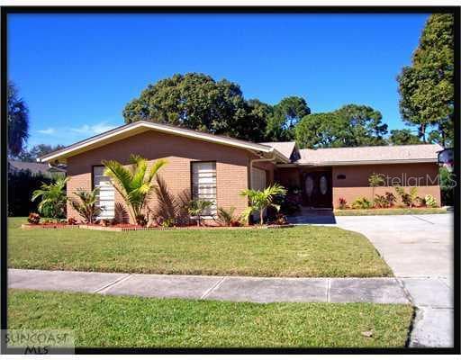 8666 Merrimoor BOULEVARD E Largo, FL 33777