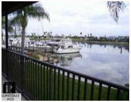 10365 Paradise BOULEVARD UNIT 36 Treasure Island, FL 33706