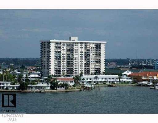 400 Island WAY UNIT 806 Clearwater Beach, FL 33767