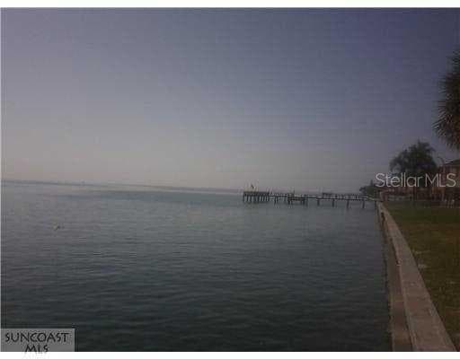 7300 Sunshine Skyway LANE S UNIT 102 St Petersburg, FL 33711