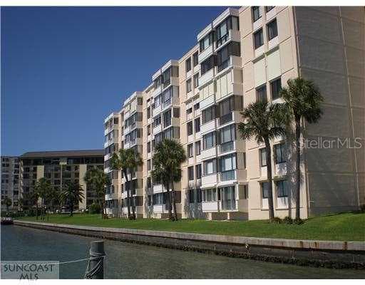 644 Island WAY UNIT 605 Clearwater Beach, FL 33767