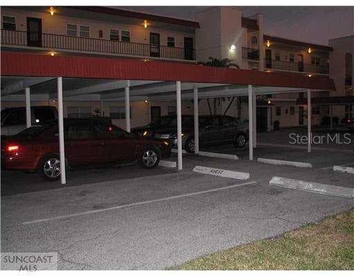 12405 3rd STREET E UNIT 204 Treasure Island, FL 33706
