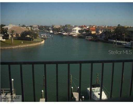 719 Pinellas S UNIT 305 Tierra Verde, FL 33715