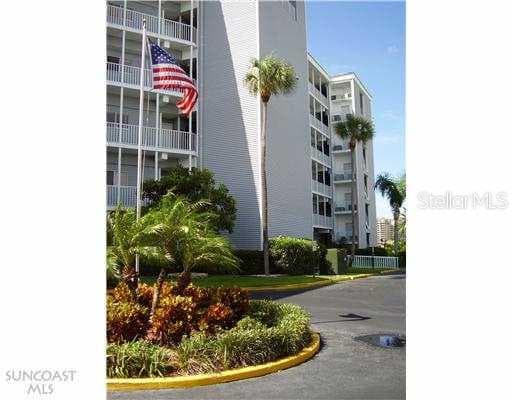 610 Island WAY UNIT 107 Clearwater Beach, FL 33767