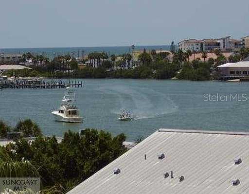 255 Dolphin POINT UNIT 611 Clearwater Beach, FL 33767