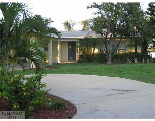 17760 Wall CIRCLE Redington Shores, FL 33708