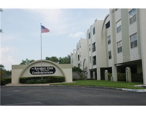 4681 1ST STREET NE UNIT 206 ST PETERSBURG, FL 33703