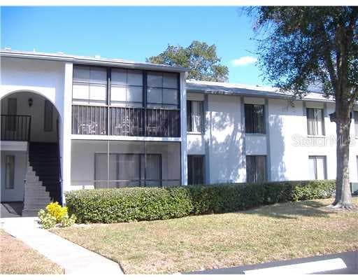 1109 PINE RIDGE CIRCLE W UNIT D1 TARPON SPRINGS, FL 34688
